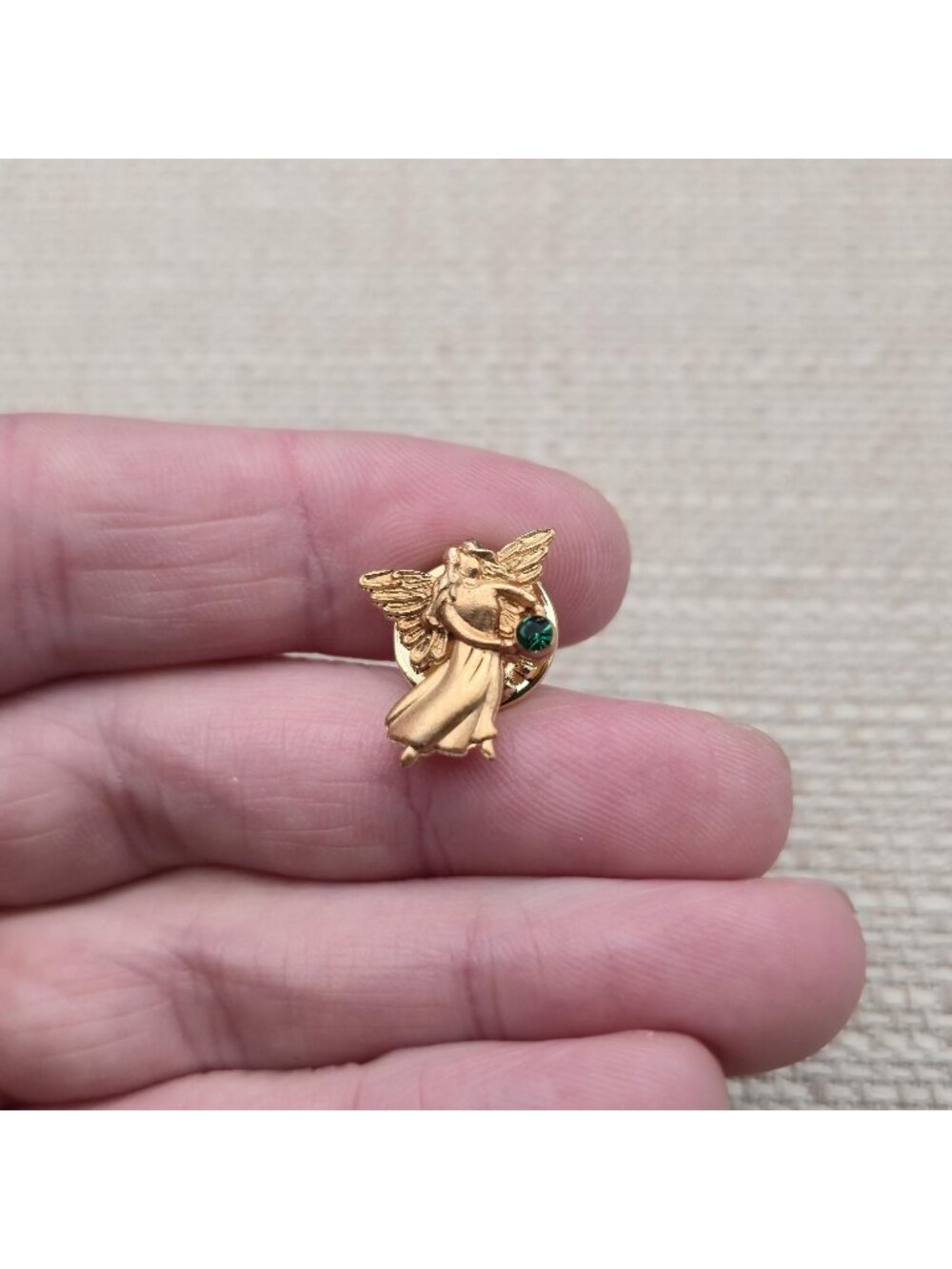 Vintage Gold Tone Angel Holding Green Rhinestone Lapel Pin Guardian Brooch A8804